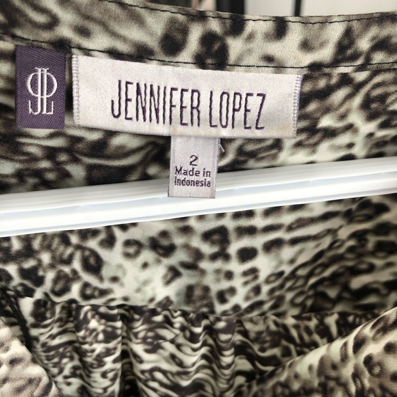 Knee length cheetah print dress - Picture 2 of 4